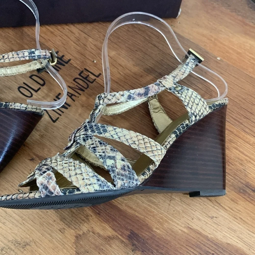 Dana Buchman | NIB Vala Snake Embossed Leather Strappy Stacked Wedge Heels 6.5 M